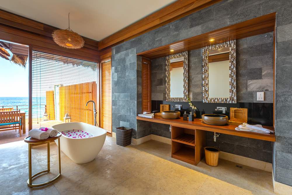 Two-Bedroom Overwater Residence photo 11